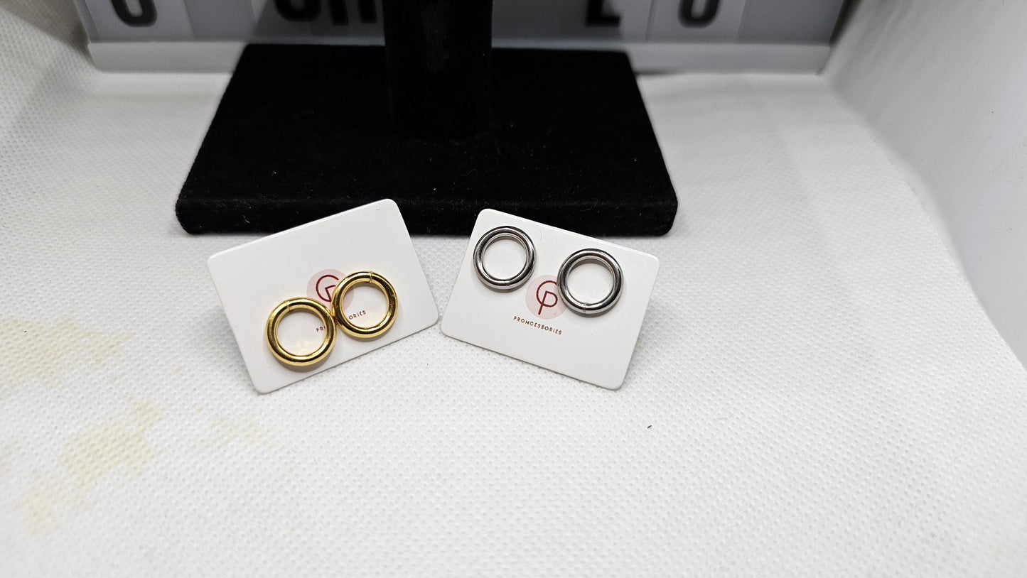 O ring stud earrings