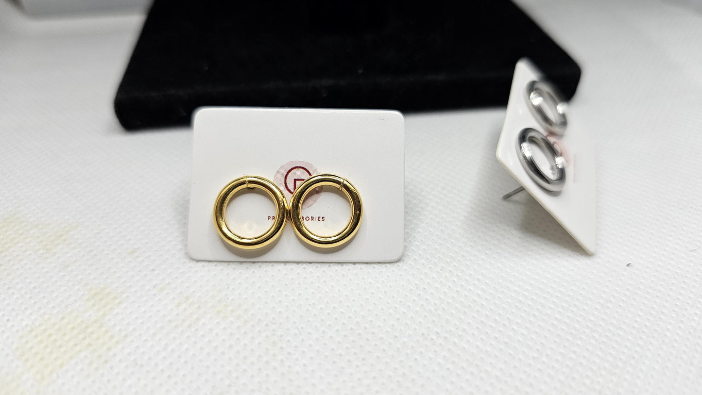O ring stud earrings
